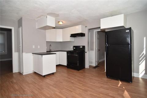 61 Transit St, Woonsocket, RI 02895 photo 3
