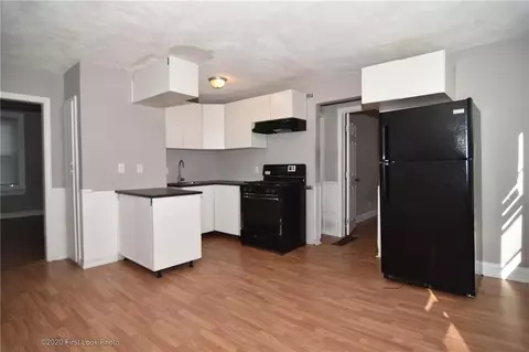 61 Transit St, Woonsocket, RI 02895 photo 3