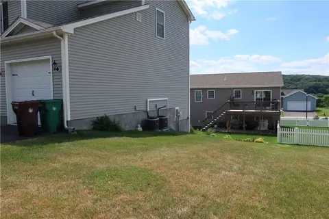 61 Fieldside Dr, Woonsocket, RI 02895 photo 40