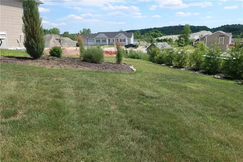 61 Fieldside Dr, Woonsocket, RI 02895 photo 38
