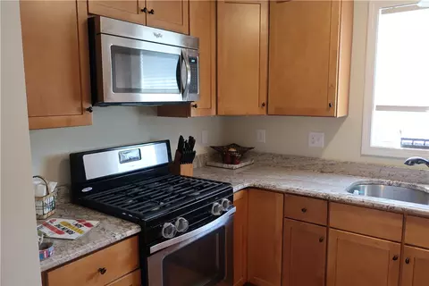 61 Fieldside Dr, Woonsocket, RI 02895 photo 6