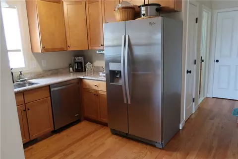 61 Fieldside Dr, Woonsocket, RI 02895 photo 8