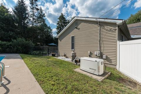 1 Hemlock Dr, Exeter, RI 02822 photo 11