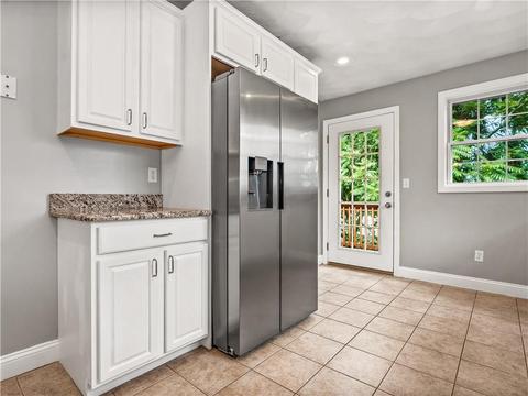 306 Rhode Island Ave, Woonsocket, RI 02895 photo 5