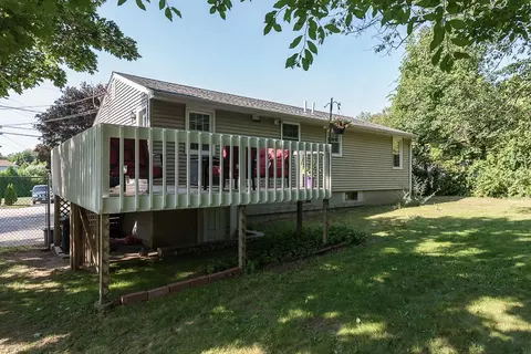 11 Lorraine Rd, Westerly, RI 02891 photo 4