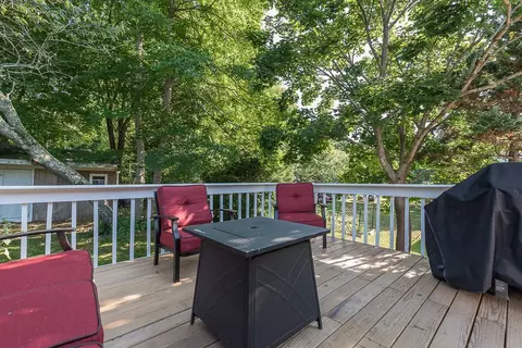 11 Lorraine Rd, Westerly, RI 02891 photo 13