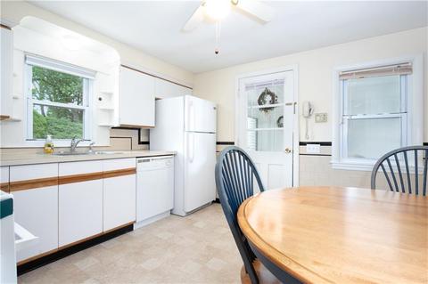165 Stone Ave, Warwick, RI 02889 photo 5