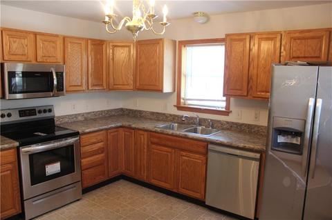 815 Elm St, Woonsocket, RI 02895 photo 9