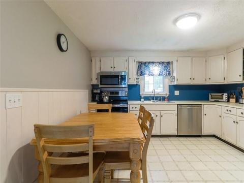 32 Darling St, Warwick, RI 02886 photo 12