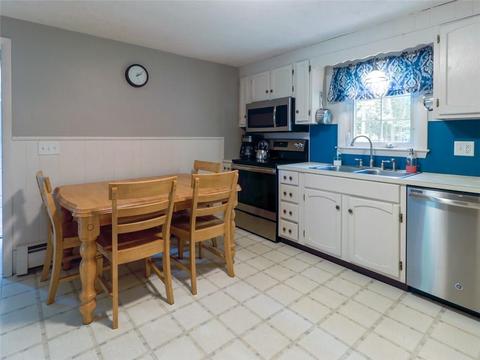 32 Darling St, Warwick, RI 02886 photo 10