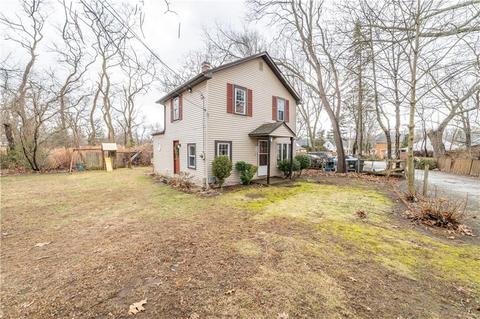 4 Dan St, Warwick, RI 02889 photo 2