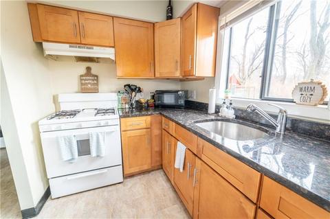 4 Dan St, Warwick, RI 02889 photo 11