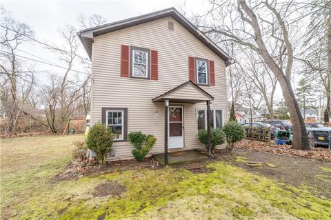 4 Dan St, Warwick, RI 02889 photo 1