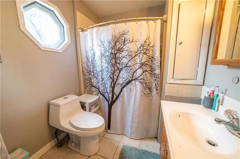 4 Dan St, Warwick, RI 02889 photo 14
