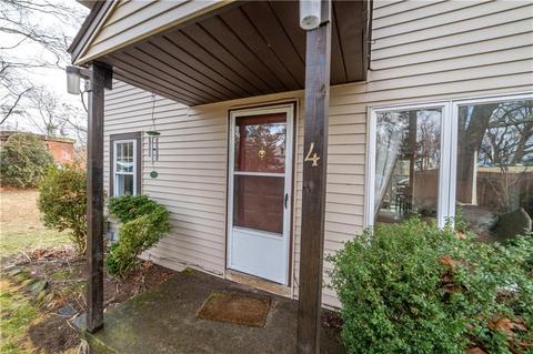 4 Dan St, Warwick, RI 02889 photo 5