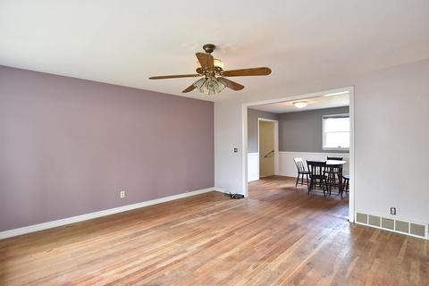 175 Fatima Dr, Warren, RI 02885 photo 2