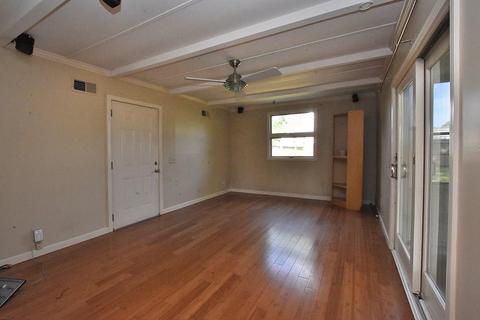 175 Fatima Dr, Warren, RI 02885 photo 9