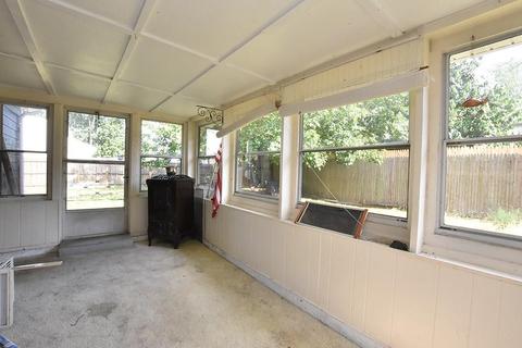 175 Fatima Dr, Warren, RI 02885 photo 10