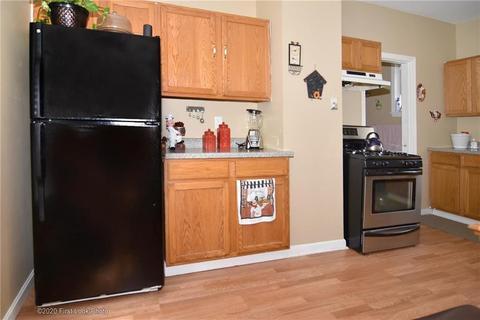 98 Earle St, Woonsocket, RI 02895 photo 28