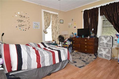 98 Earle St, Woonsocket, RI 02895 photo 11