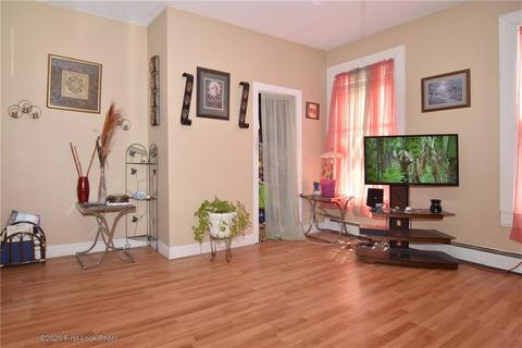 98 Earle St, Woonsocket, RI 02895 photo 18