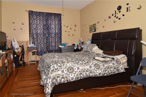 98 Earle St, Woonsocket, RI 02895 photo 12
