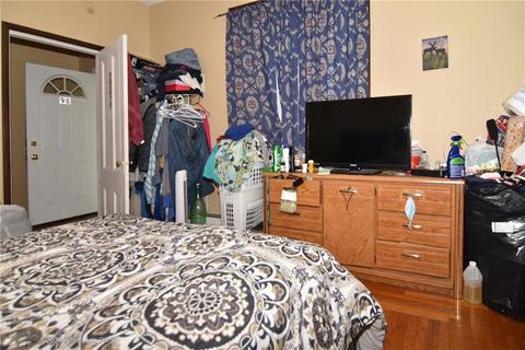 98 Earle St, Woonsocket, RI 02895 photo 13