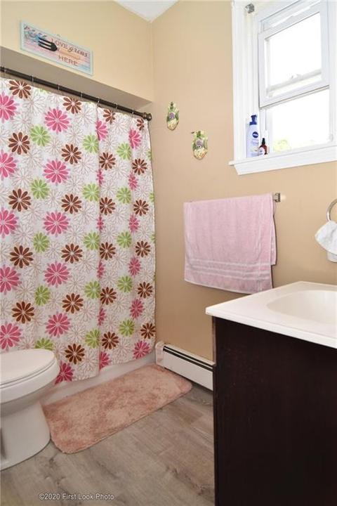98 Earle St, Woonsocket, RI 02895 photo 19