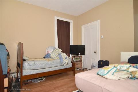 98 Earle St, Woonsocket, RI 02895 photo 8