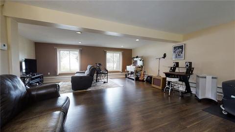 30 Pond View Dr, Warwick, RI 02886 photo 28