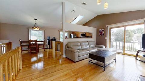 30 Pond View Dr, Warwick, RI 02886 photo 13
