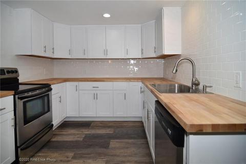 34 Doris Ave, Warwick, RI 02889 photo 5