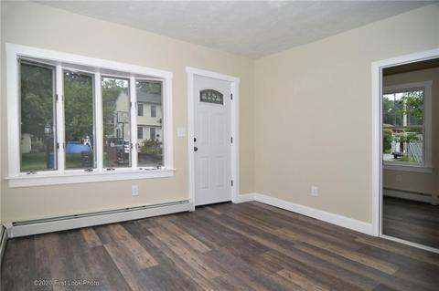 34 Doris Ave, Warwick, RI 02889 photo 17