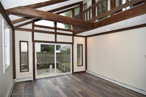 34 Doris Ave, Warwick, RI 02889 photo 12