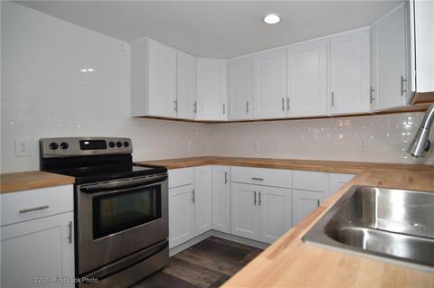34 Doris Ave, Warwick, RI 02889 photo 6