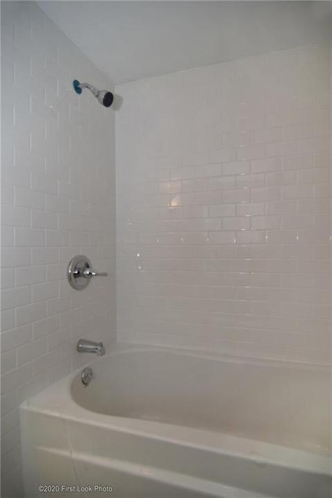 34 Doris Ave, Warwick, RI 02889 photo 10
