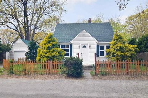 81 Ryan Ave, Warwick, RI 02889 photo 1