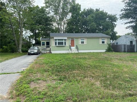 74 Michael Dr, Warwick, RI 02889 photo 2