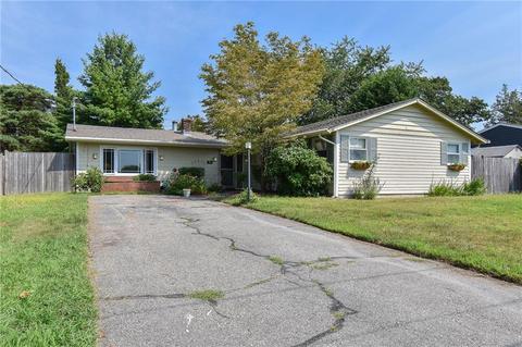 90 Aspinet Dr, Warwick, RI 02888 photo 30