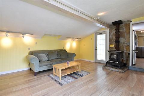 90 Aspinet Dr, Warwick, RI 02888 photo 16
