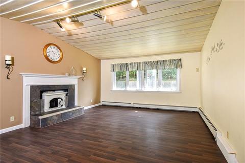 90 Aspinet Dr, Warwick, RI 02888 photo 7