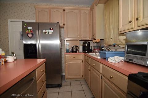 620 S Main St, Woonsocket, RI 02895 photo 6