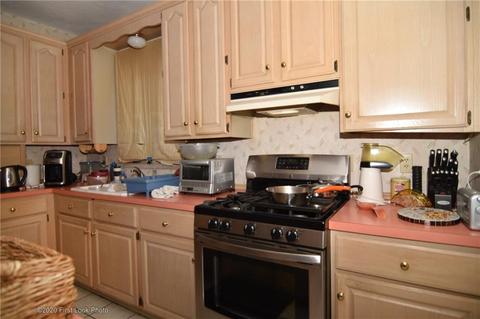 620 S Main St, Woonsocket, RI 02895 photo 4