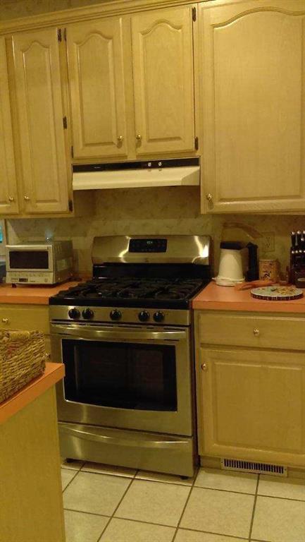 620 S Main St, Woonsocket, RI 02895 photo 5