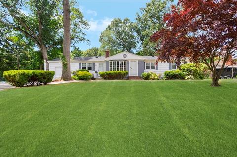 6 Waldo Rd, Warwick, RI 02889 photo 2