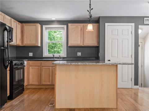 350 Maple St, Warwick, RI 02888 photo 7