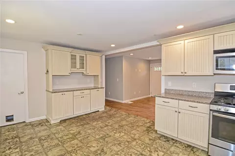 463 Durfee Hill Rd, Glocester, RI 02814 photo 8