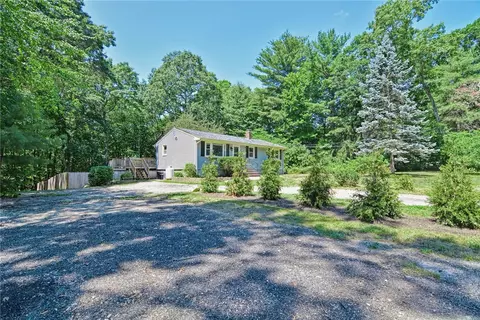 463 Durfee Hill Rd, Glocester, RI 02814 photo 4