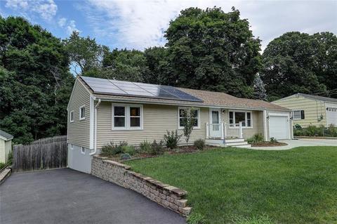 156 Oregon Ave, Woonsocket, RI 02895 photo 2