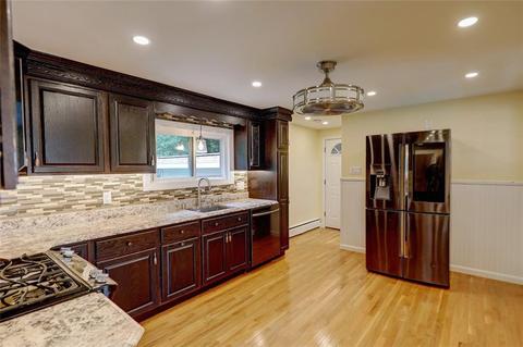 156 Oregon Ave, Woonsocket, RI 02895 photo 12